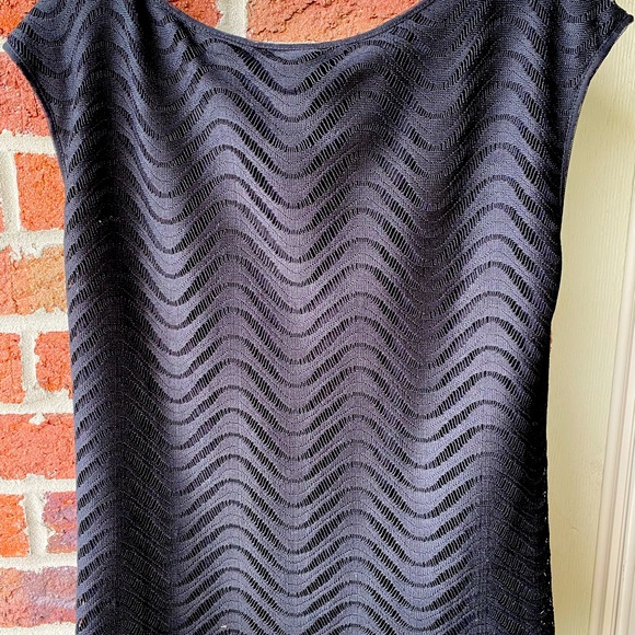 Max Studio L top beautiful texture with lining. - Picture 2 of 4